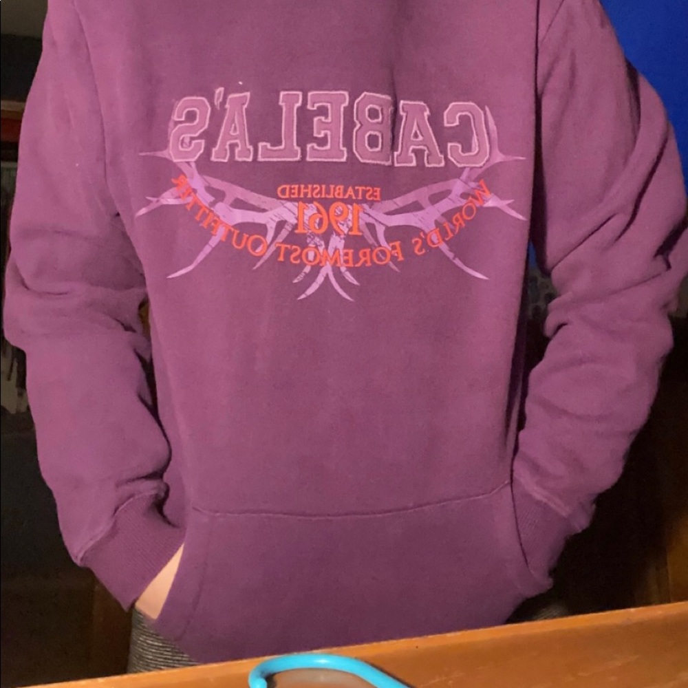 Purple Cabelas sweatshirt